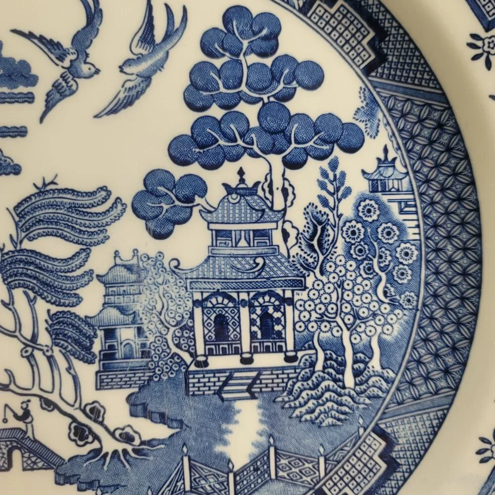 ONE Churchill Willow Blue Dinner Plate (Blue Willow) Georgian Shape